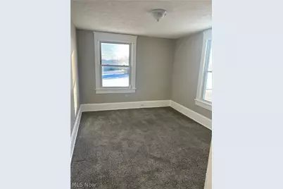 679 Wooster Road W, Barberton, OH 44203 - Photo 16