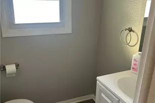 679 Wooster Rd W, Barberton, OH 44203 - Photo 2
