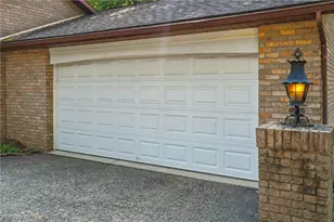 3602 Heatherwood Cir NW, North Canton, OH 44720 - Photo 4