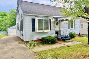 1611 27th St NE, Canton, OH 44714 - Photo 2