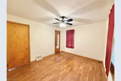 1611 27th Street NE, Canton, OH 44714 - Photo 10