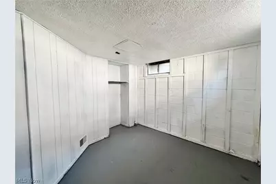 1611 27th Street NE, Canton, OH 44714 - Photo 20