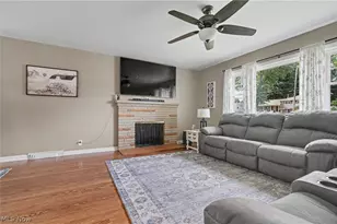 3877 Ayrshire Dr, Youngstown, OH 44511 - Photo 8