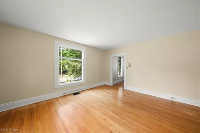 83 S Cedar Street, Oberlin, OH 44074 - Photo 4