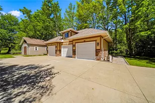 10600 Locust Grove Dr, Chardon, OH 44024 - Photo 30