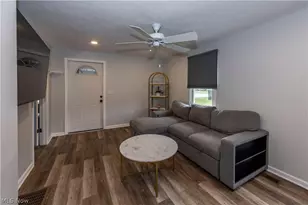 2284 Markey St, Akron, OH 44319 - Photo 12