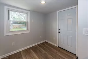2284 Markey St, Akron, OH 44319 - Photo 2