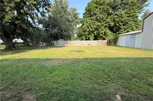 573 Chestnut St, Newcomerstown, OH 43832 - Photo 6