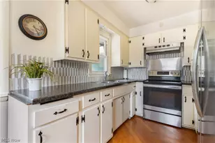 13526 Glenvale Ave NW, Uniontown, OH 44685 - Photo 24