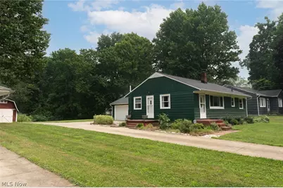 13526 Glenvale Avenue NW, Uniontown, OH 44685 - Photo 1