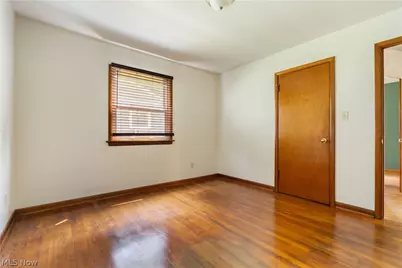 13526 Glenvale Avenue NW, Uniontown, OH 44685 - Photo 16