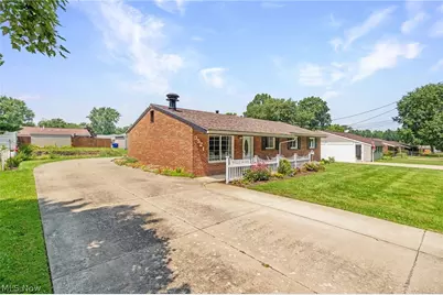 3521 Lawndale Drive, Kent, OH 44240 - Photo 2