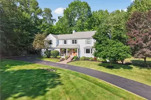 9610 Fox Meadow Ln, Chardon, OH 44024 - Photo 4