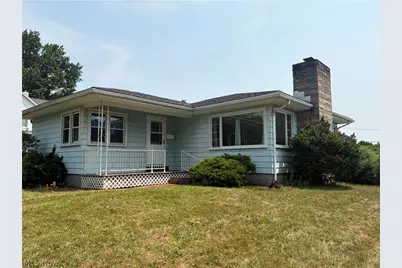 404 Jackson Avenue NE, Brewster, OH 44613 - Photo 1