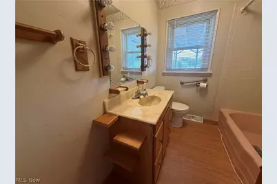 404 Jackson Avenue NE, Brewster, OH 44613 - Photo 8