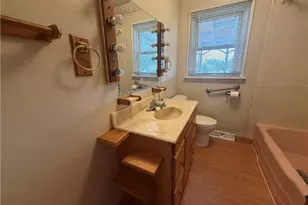 404 Jackson Ave NE, Brewster, OH 44613 - Photo 8