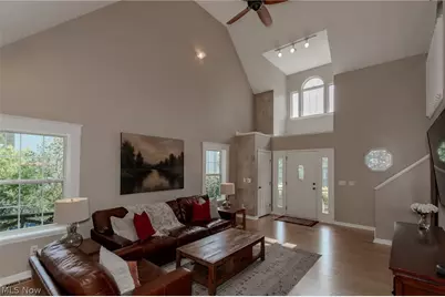 102 Middle Post Point, Chardon, OH 44024 - Photo 8