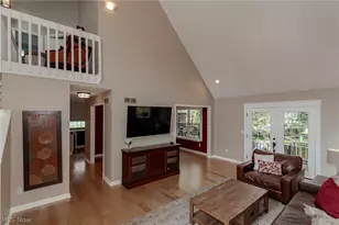 102 Middle Post Point, Chardon, OH 44024 - Photo 6