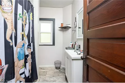 36 W Hiram Street, Barberton, OH 44203 - Photo 22