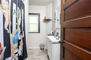 36 W Hiram St, Barberton, OH 44203 - Photo 22