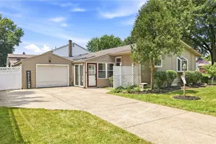 1799 Lemont Dr, Poland, OH 44514 - Photo 4