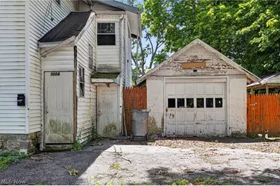 3004 Southern Boulevard, Youngstown, OH 44507 - Photo 2