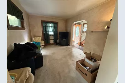 76 S Schenley Avenue, Youngstown, OH 44509 - Photo 6