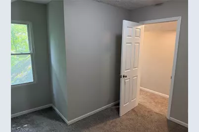 858 Forrest Drive, Akron, OH 44306 - Photo 14