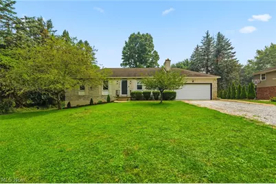 2470 Easton Street NE, Canton, OH 44721 - Photo 2