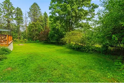 2470 Easton Street NE, Canton, OH 44721 - Photo 32