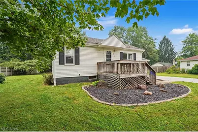 4819 Smith Road, Ravenna, OH 44266 - Photo 4