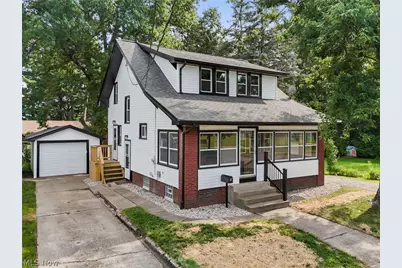 814 E Broad Street, Louisville, OH 44641 - Photo 1