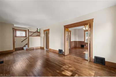 814 E Broad Street, Louisville, OH 44641 - Photo 6