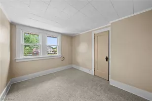 814 E Broad St, Louisville, OH 44641 - Photo 20