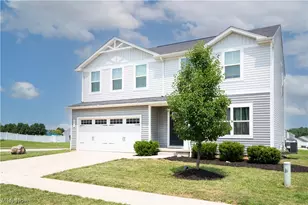 2671 Himelrigh Blvd, Barberton, OH 44203 - Photo 2