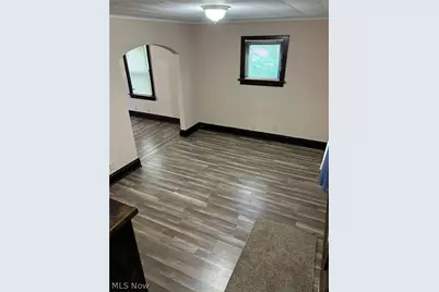 571 Bertha Avenue, Akron, OH 44306 - Photo 6