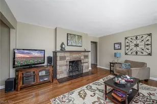 2388 17th St, Cuyahoga Falls, OH 44223 - Photo 2