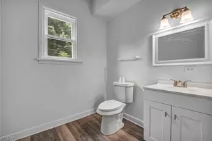 1380 E 93rd St, Loveland, OH 44106 - Photo 16