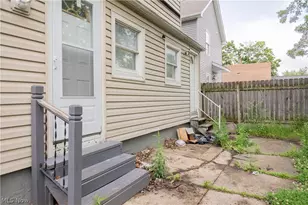 3247 W 56th St, Loveland, OH 44102 - Photo 4