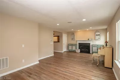 7185 Gauntlet Street SW, Massillon, OH 44646 - Photo 6