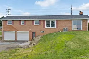 6328 Middlebranch Ave NE, Canton, OH 44721 - Photo 2