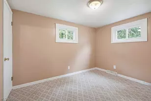 6069 Peach St NE, Louisville, OH 44641 - Photo 16