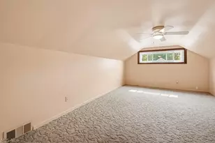 6069 Peach St NE, Louisville, OH 44641 - Photo 32