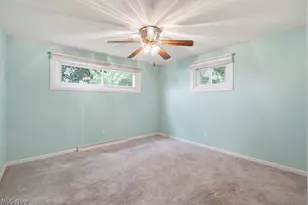 6069 Peach St NE, Louisville, OH 44641 - Photo 14