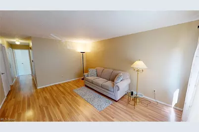 935 Carnegie Avenue, Akron, OH 44314 - Photo 2