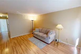 935 Carnegie Ave, Akron, OH 44314 - Photo 2