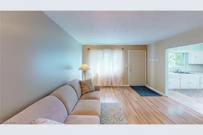 935 Carnegie Avenue, Akron, OH 44314 - Photo 4
