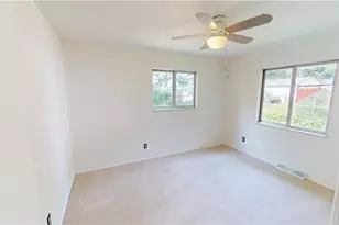 935 Carnegie Ave, Akron, OH 44314 - Photo 16