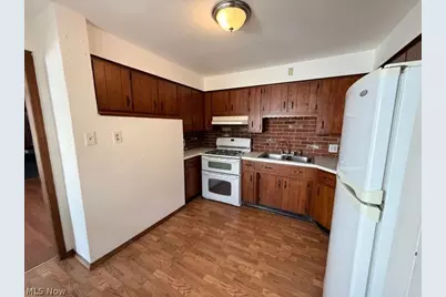 1504 Preston Avenue, Akron, OH 44305 - Photo 10