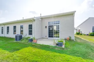 38087 Burrard Ln, Willoughby, OH 44094 - Photo 2